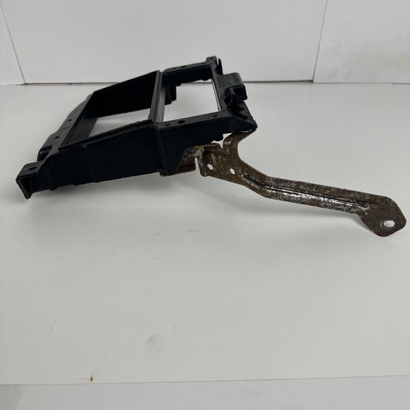 97-03 Ford F150 / Expedition Center Dash Radio Heater Control Bracket - Picture 2 of 6